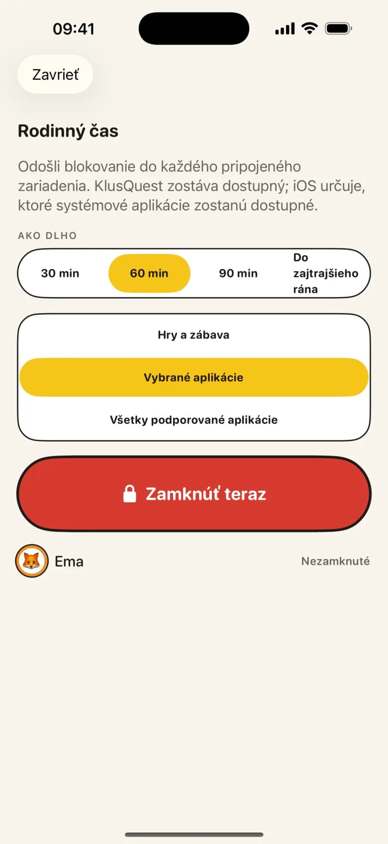 Jedno ťuknutie. Všetky obrazovky zhasnú.